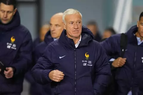 ديشامب يرد على باريس سان جيرمان بشأن إصابة ديمبيلي ودوي